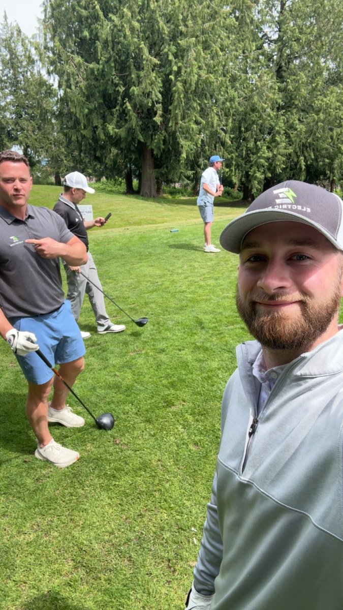 Electric Edge at the Lake Stevens Purple & Gold Golf Tournament
